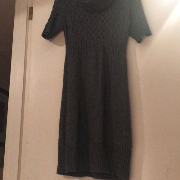 Dress - Picture 4 of 4